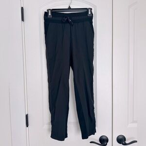 lululemon athletica women’s dance studio mid-rise crop pant, black - size 4